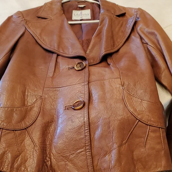 Coat - Picture 4 of 4